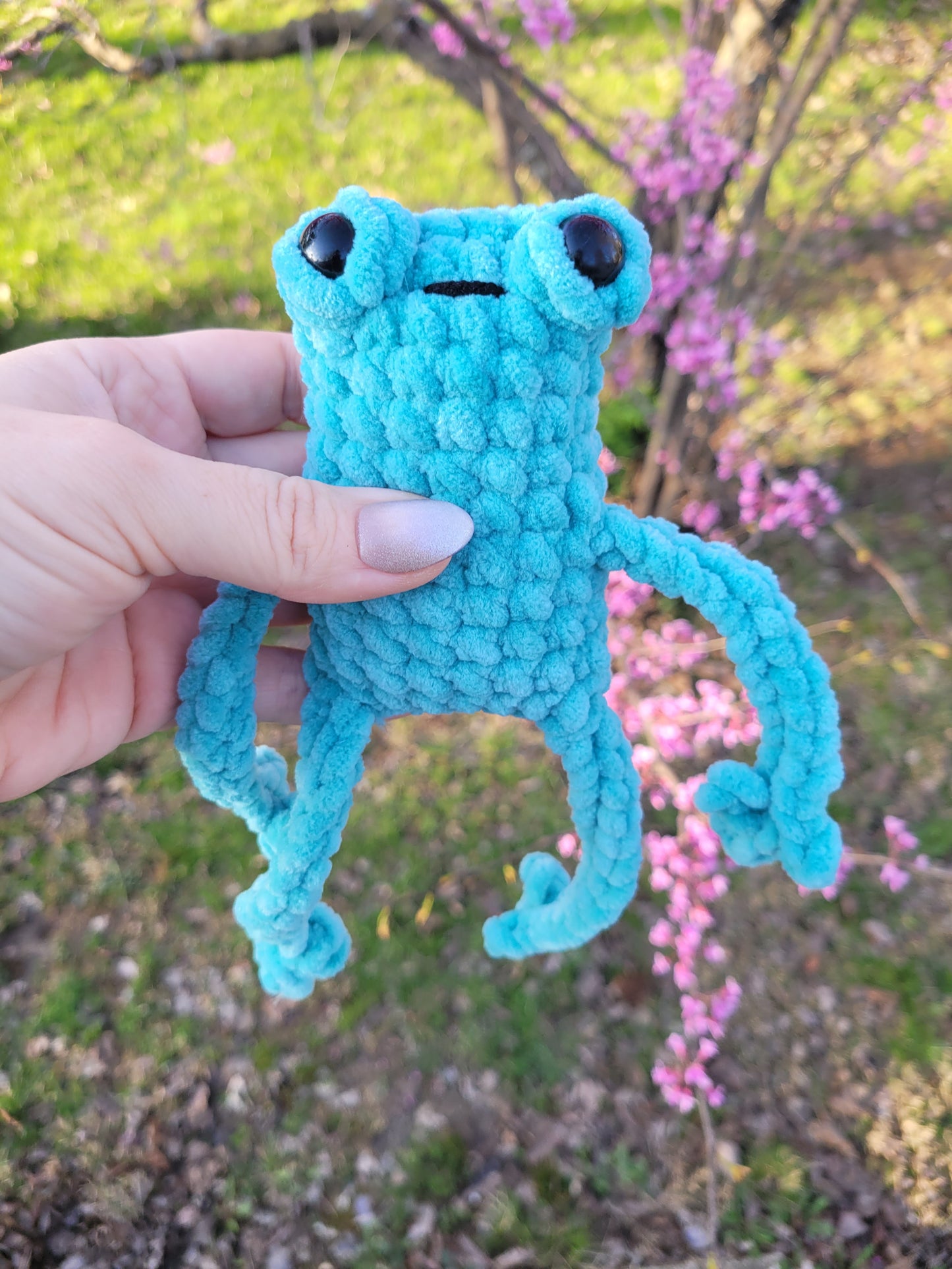 LuvKnotz Medium Frog Handmade Crochet - Soft chenille Yarn, Approx. 4" Long, stuffed animals