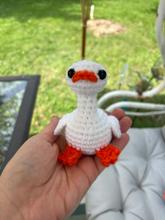 LuvKnotz Small White Goose Plush - Unique Design for Stuffed Animal - approx 4”