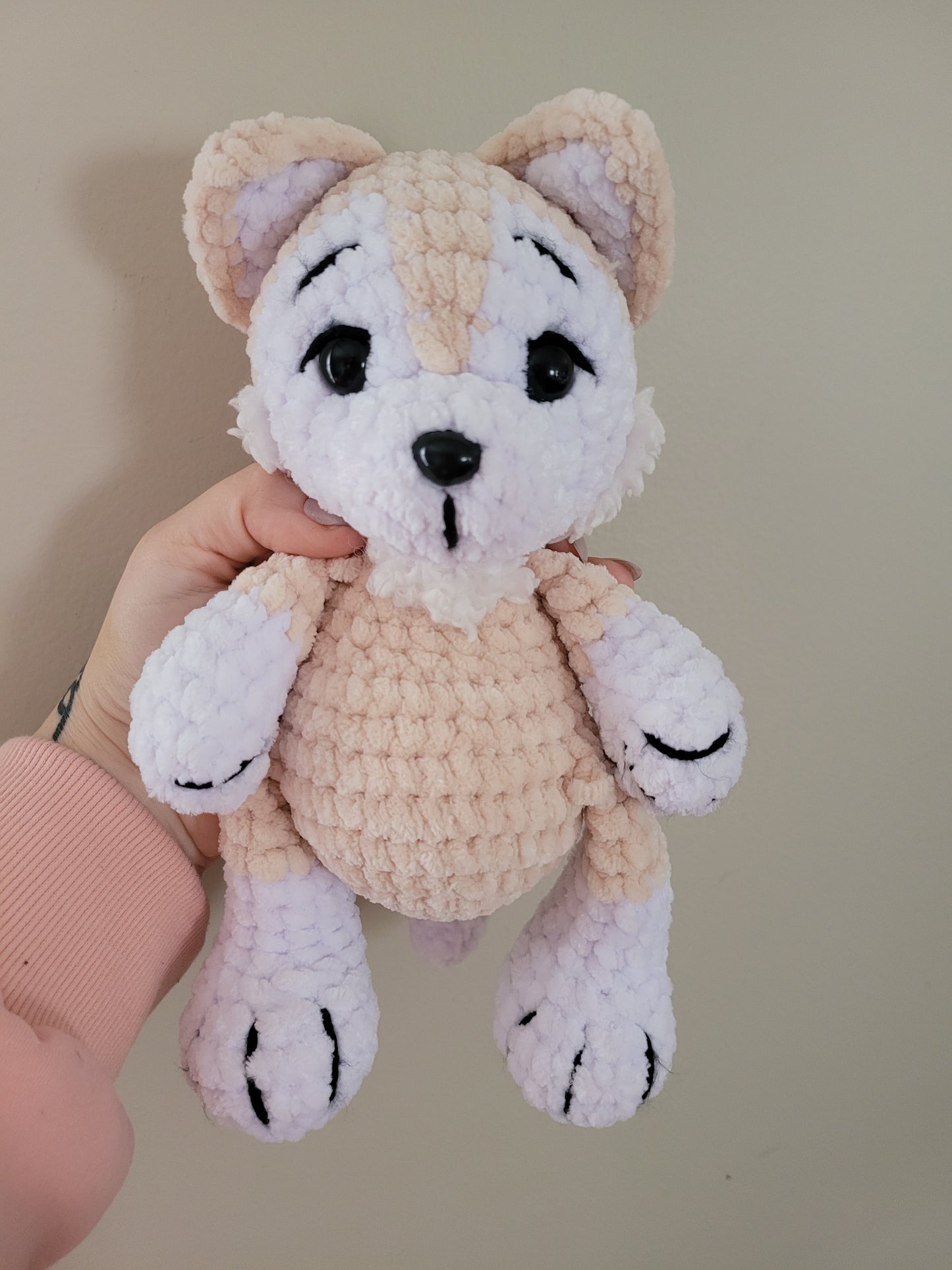 LuvKnotz Medium Beige Husky Wolf Dog - Unique Design for Stuffed Animal