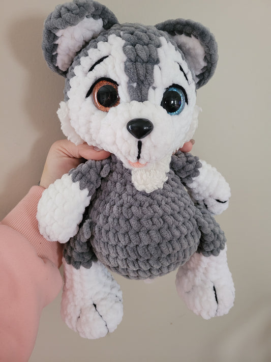 LuvKnotz Large Grey Mixed Eye Husky Wolf Dog - Unique Design for Stuffed Animal - approx 16"