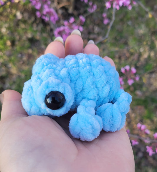 LuvKnotz Tiny Frog Handmade Crochet - Soft chenille Yarn, Approx. 3" Long, stuffed animals