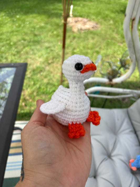 LuvKnotz Small White Goose Plush - Unique Design for Stuffed Animal - approx 4”