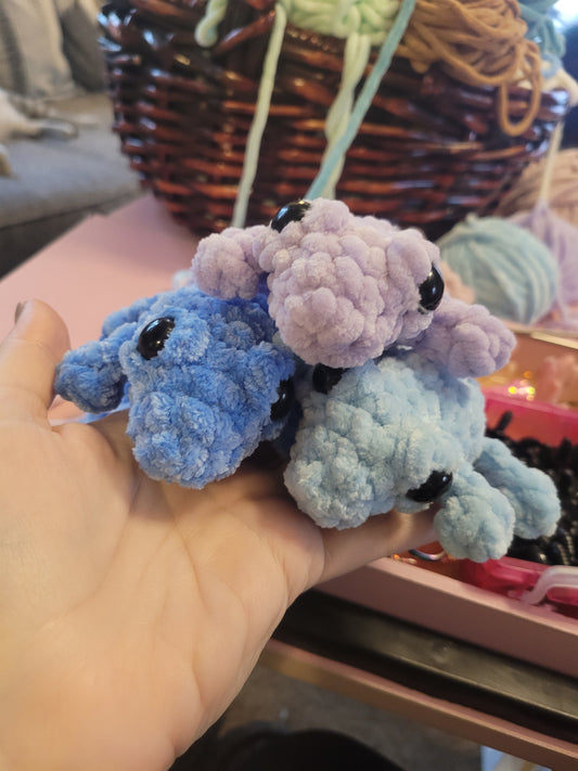 LuvKnotz Random Color Tiny Frog Handmade Crochet - Soft chenille Yarn, Approx. 3" Long, stuffed animals